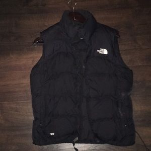 Black north face vest